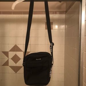 Supreme ss18 shoulder bag